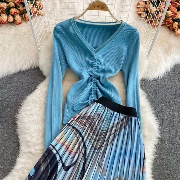 Women V-Neck Drawstring Top And Long Skirt - Picture 3 of 12